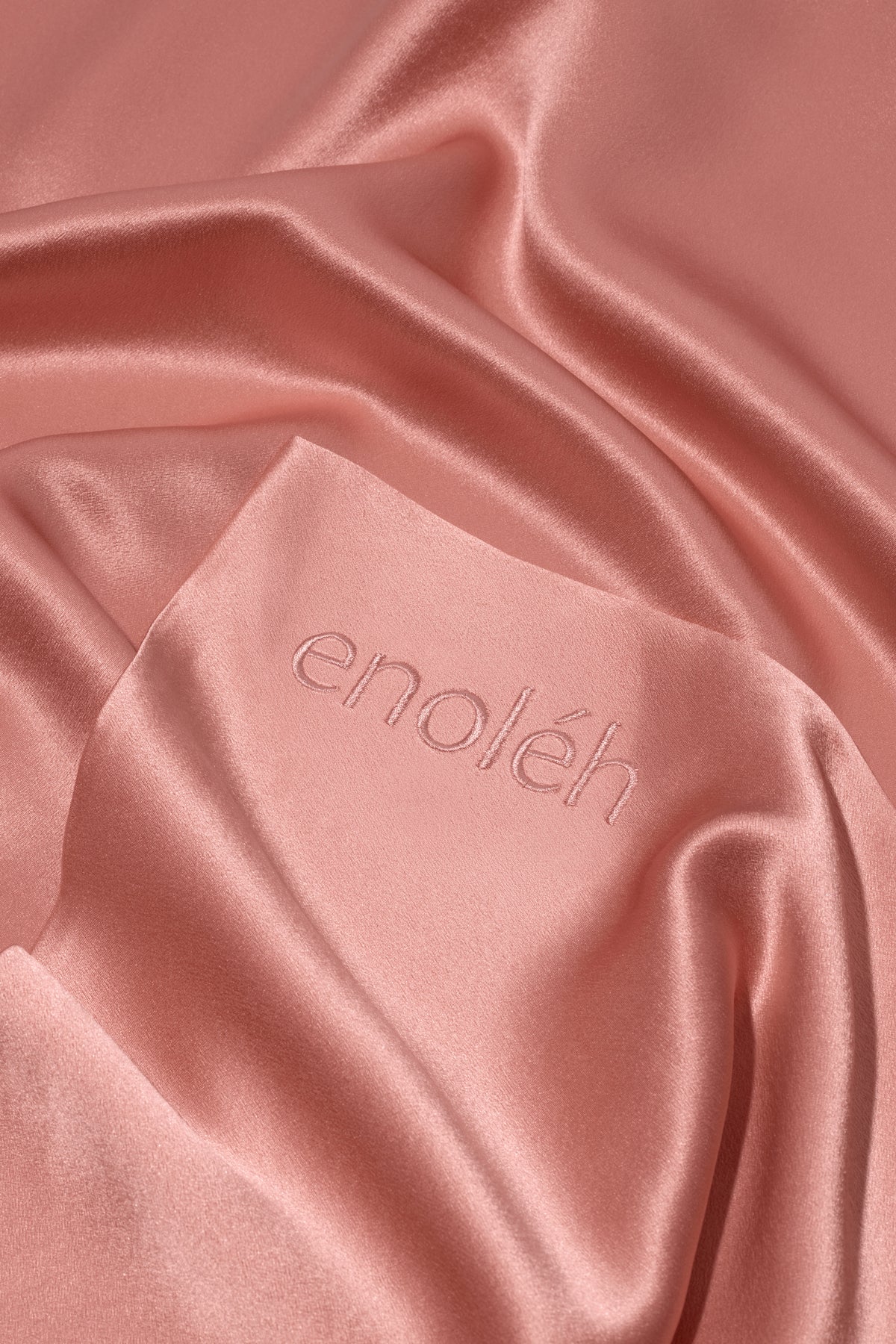 Enoléh Céleste 22 Momme Mulberry Silk Pillowcase