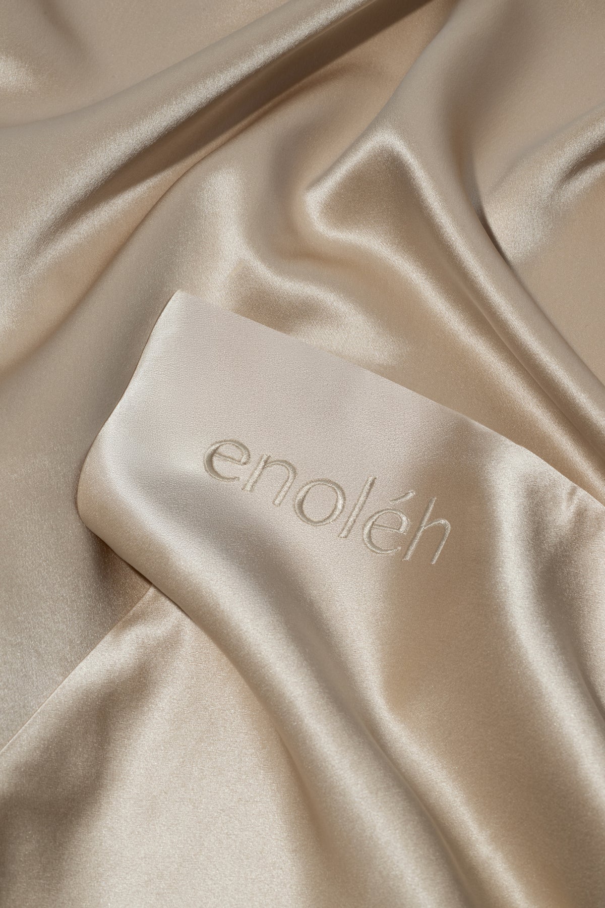 Enoléh Céleste 22 Momme Mulberry Silk Pillowcase