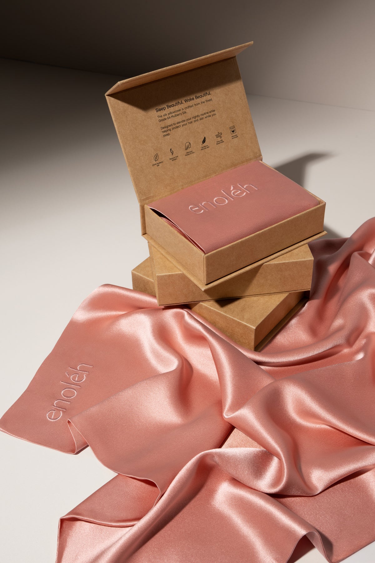 Enoléh Céleste 22 Momme Mulberry Silk Pillowcase