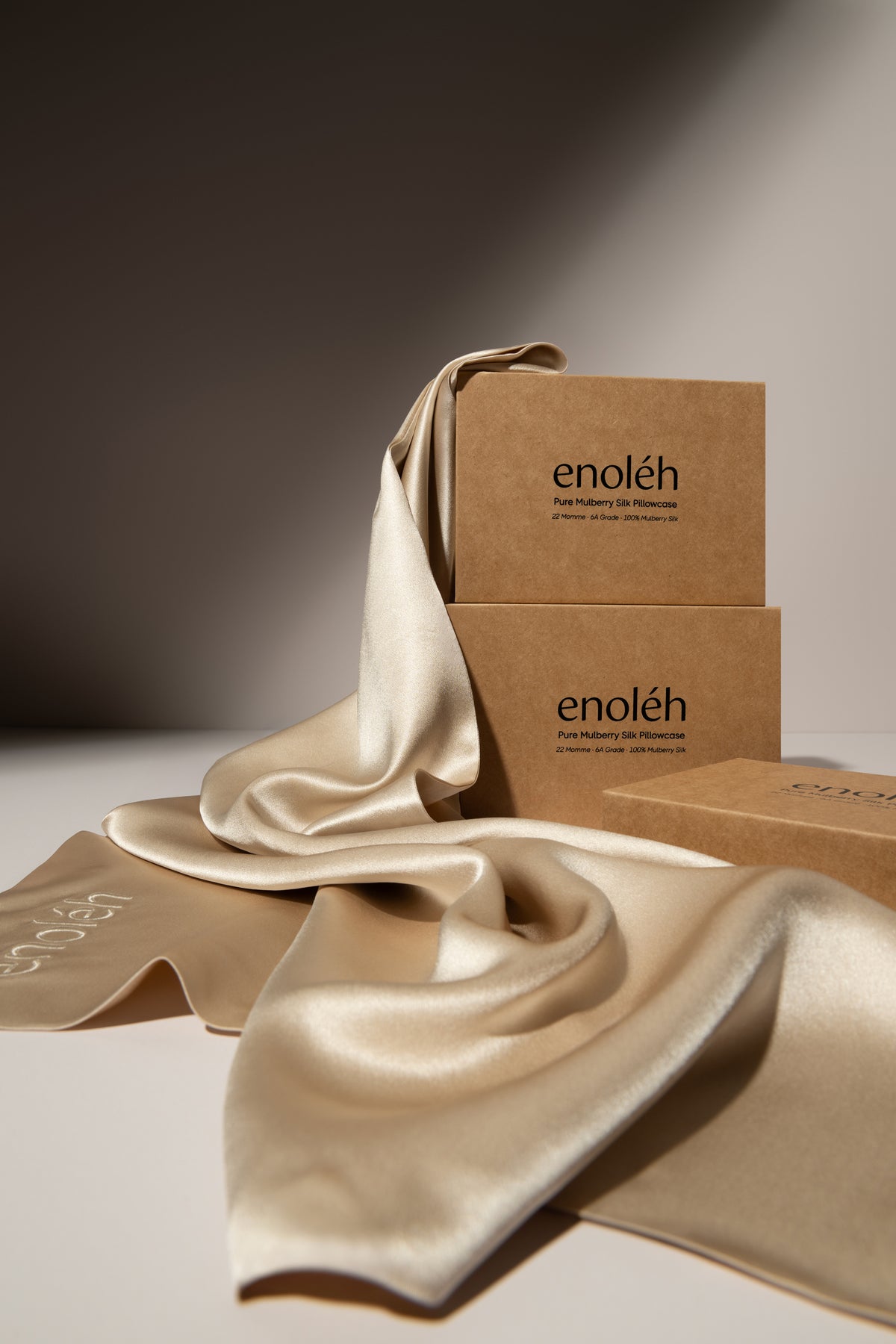 Enoléh Céleste 22 Momme Mulberry Silk Pillowcase