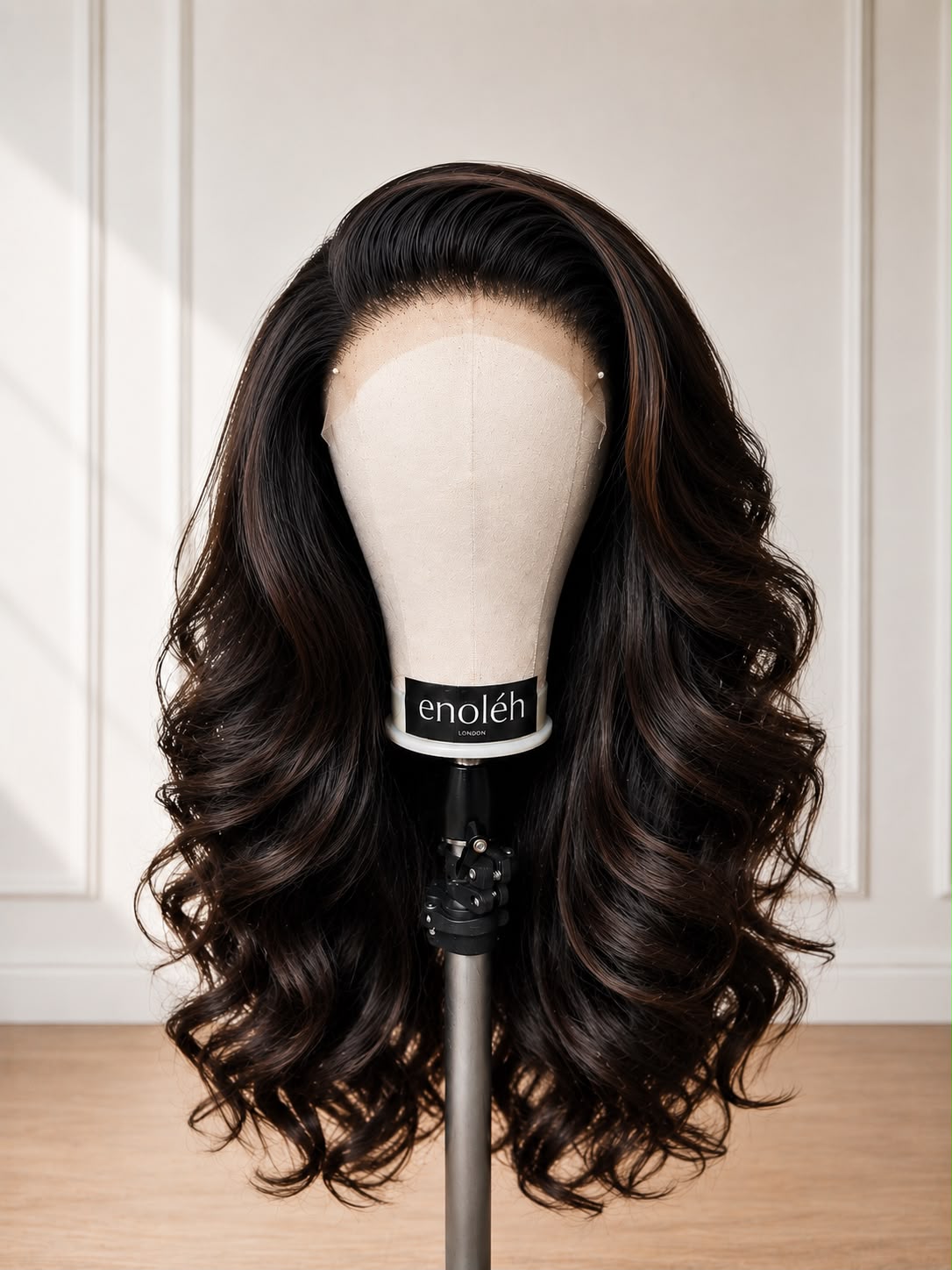 enoléh | The Blow out! (Classic Wave Wig)